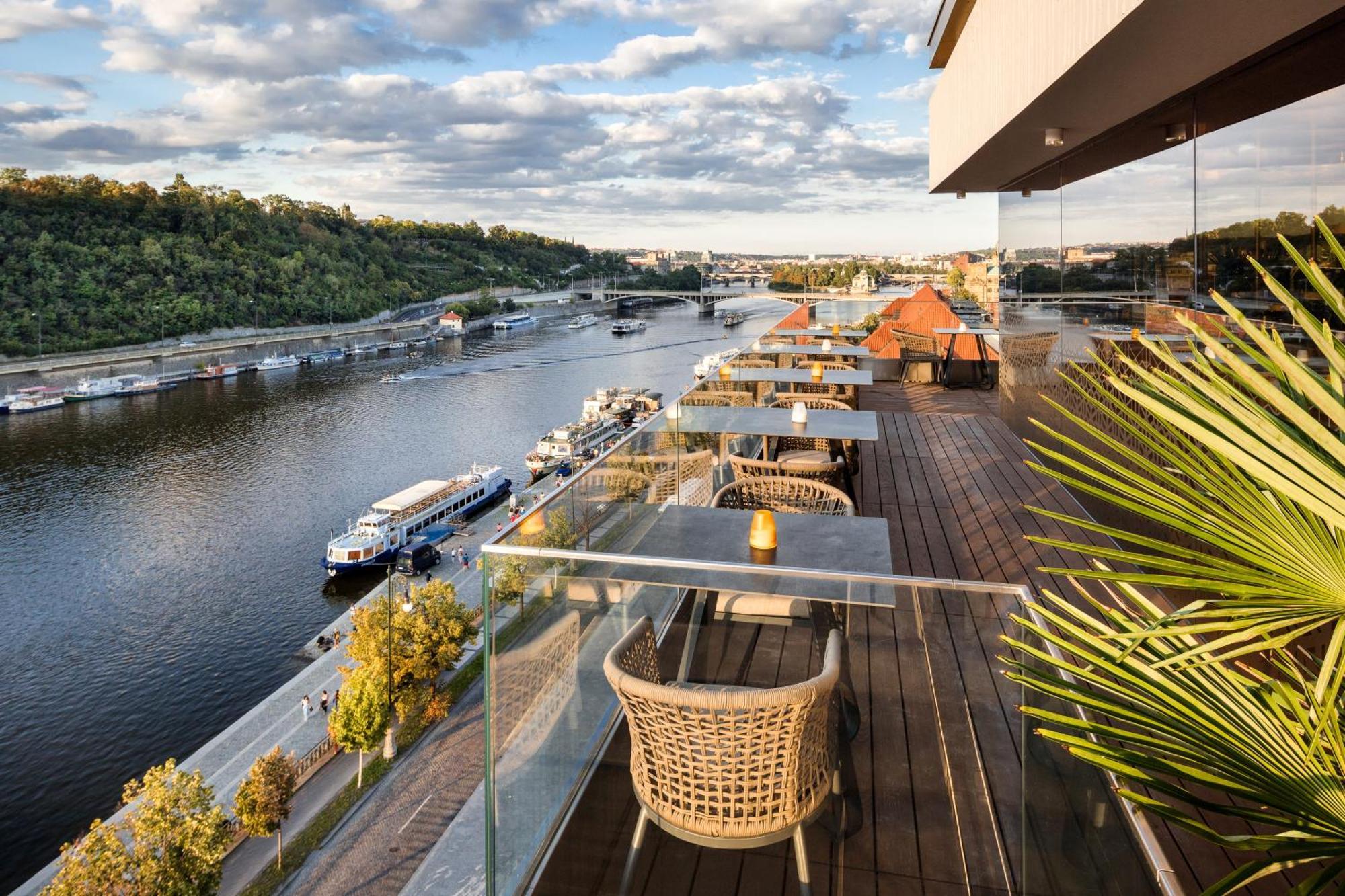 The President Ξενοδοχείο Πράγα Εξωτερικό φωτογραφία The River Terrace