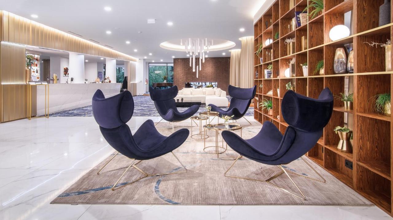 The President Ξενοδοχείο Πράγα Εξωτερικό φωτογραφία The lounge at the airport