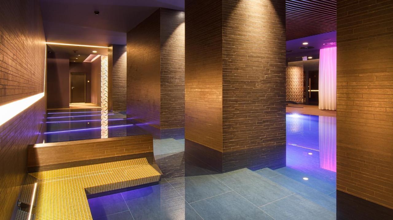 The President Ξενοδοχείο Πράγα Εξωτερικό φωτογραφία The spa at the InterContinental Budapest